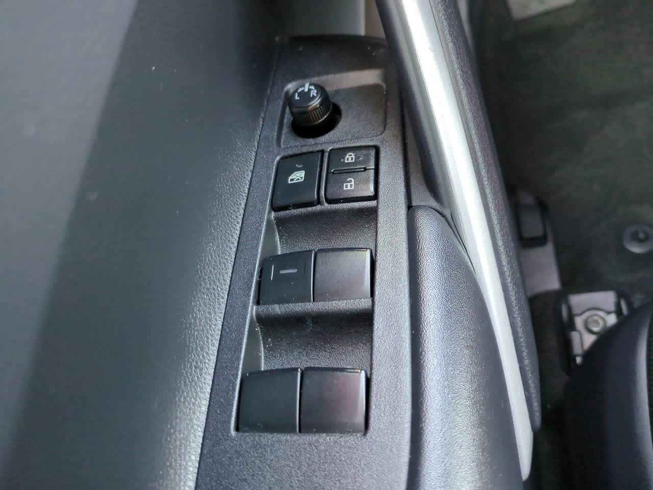 Thumbnail: 2025 Toyota Corolla Cross - 21