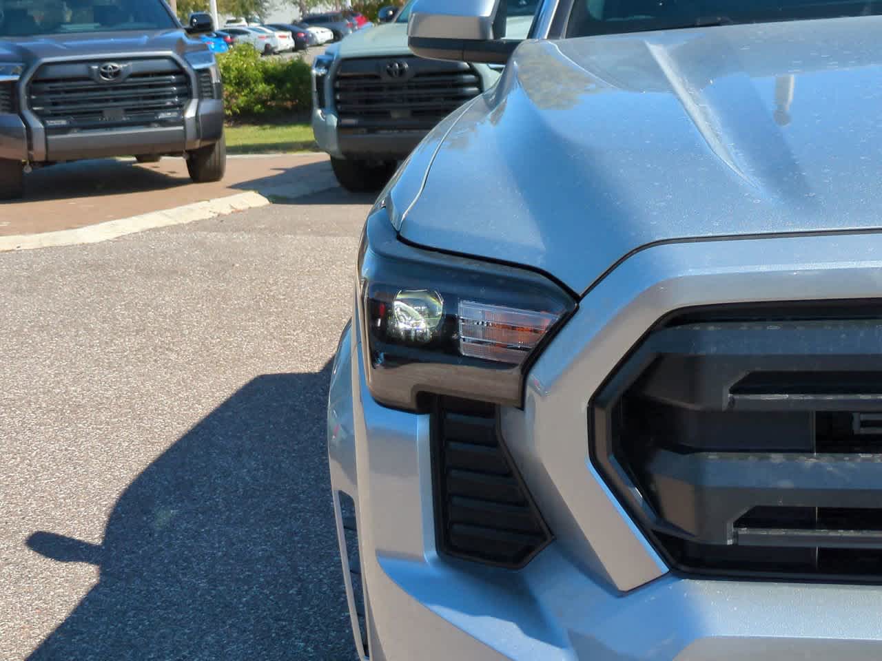 Thumbnail: 2025 Toyota Tacoma - 10