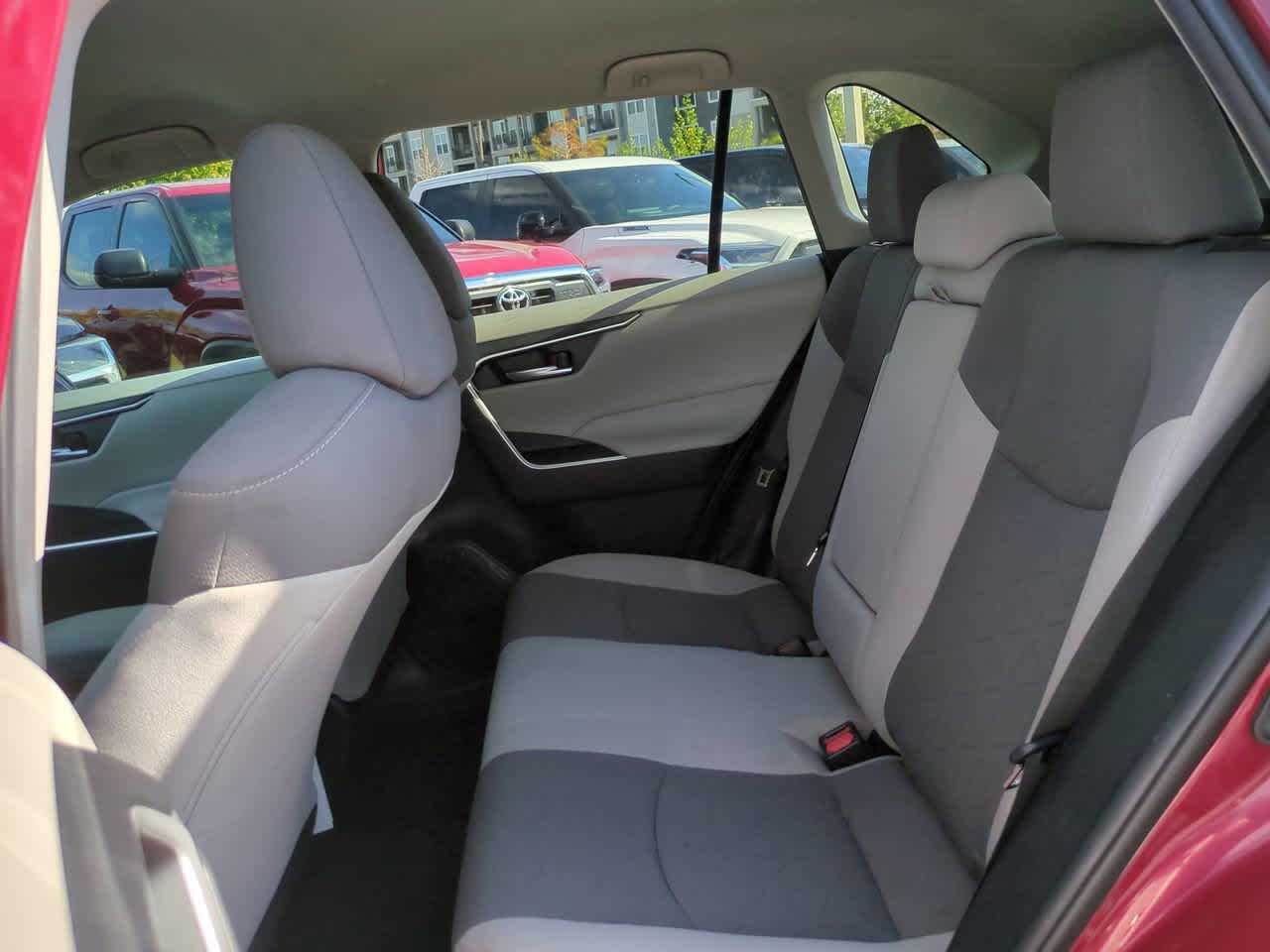 Thumbnail: 2021 Toyota RAV4 - 13