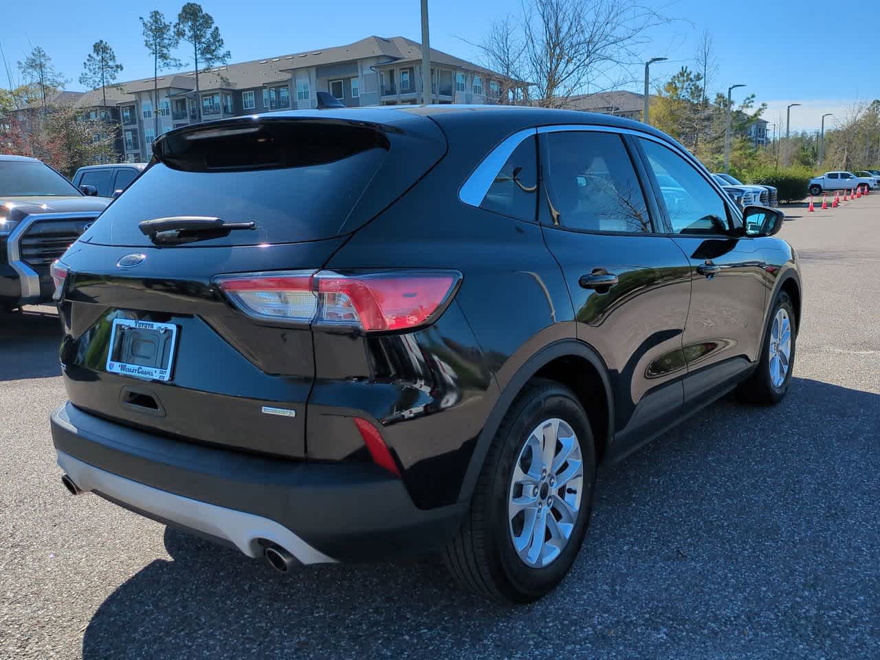 Thumbnail: 2020 Ford Escape - 6