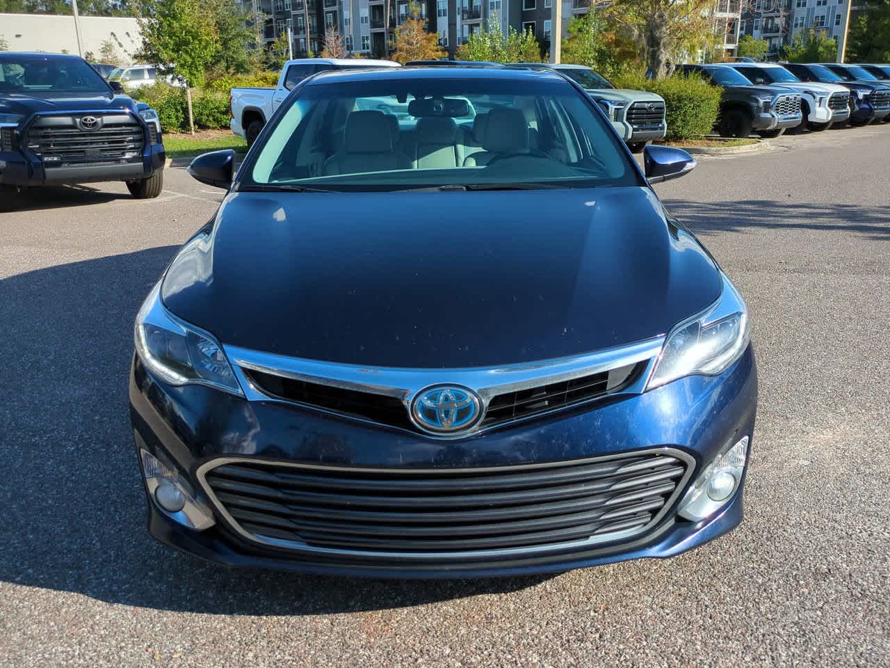 Thumbnail: 2013 Toyota Avalon - 9