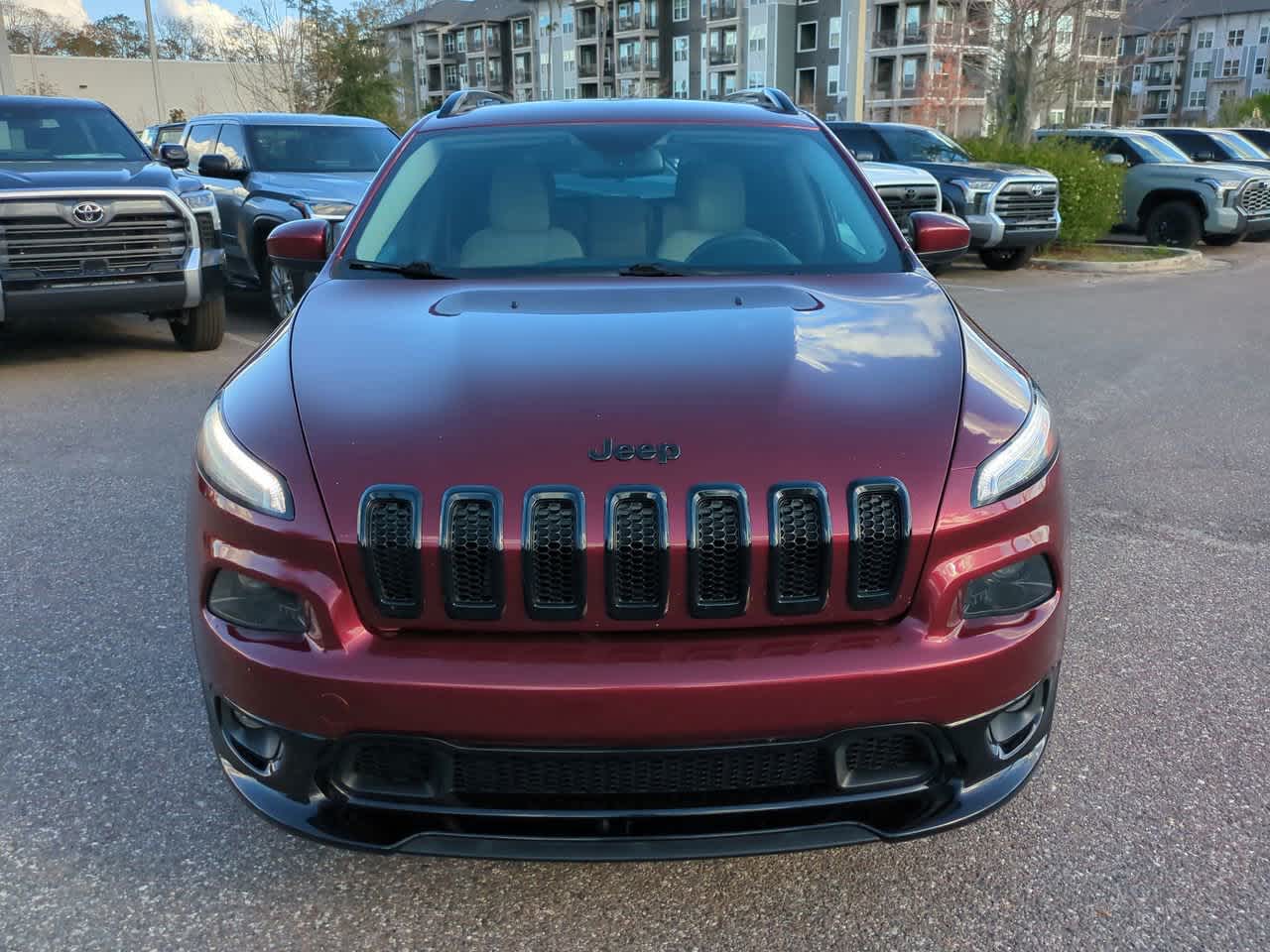 Thumbnail: 2018 Jeep Cherokee - 9