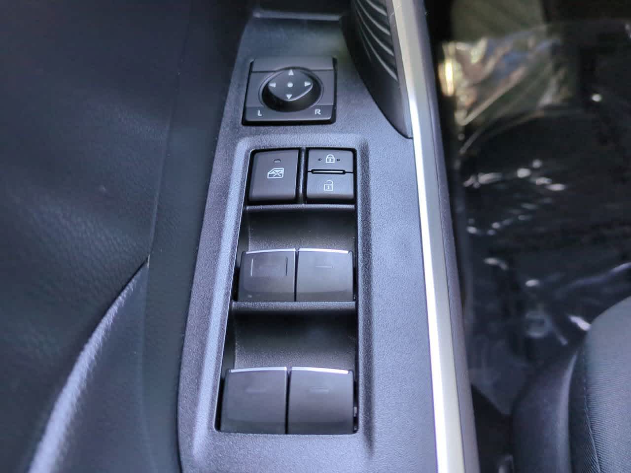 Thumbnail: 2024 Toyota RAV4 - 21