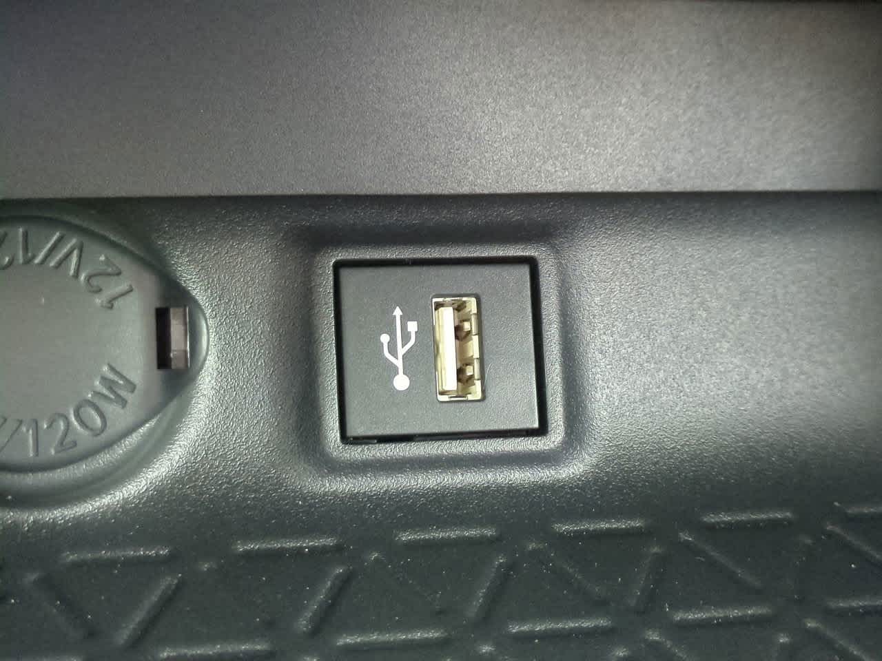 Thumbnail: 2025 Toyota RAV4 - 20