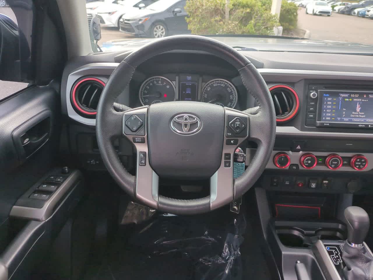 Thumbnail: 2019 Toyota Tacoma - 15