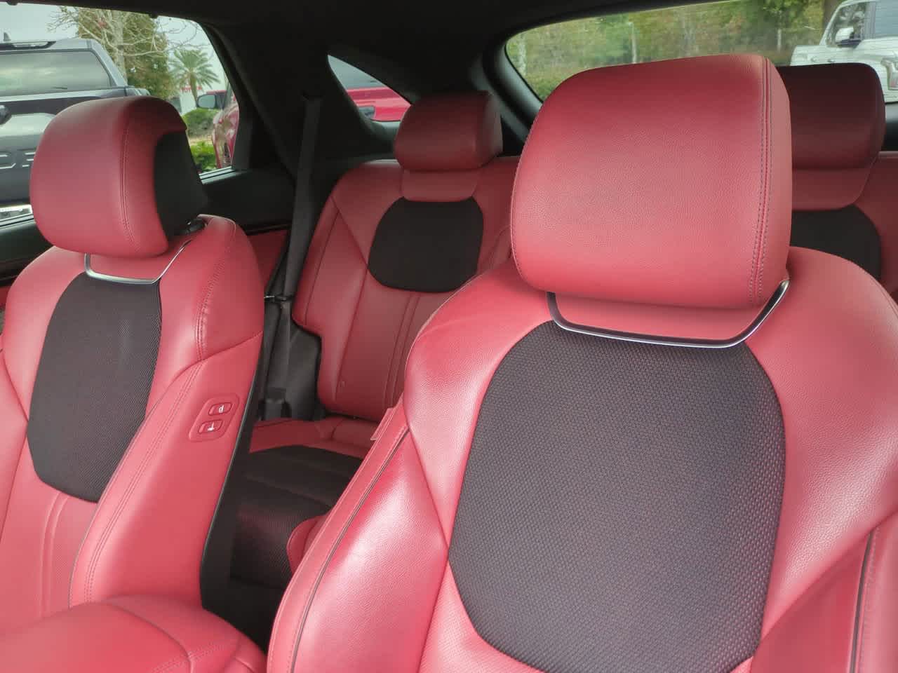 Thumbnail: 2023 Genesis GV70 - 8