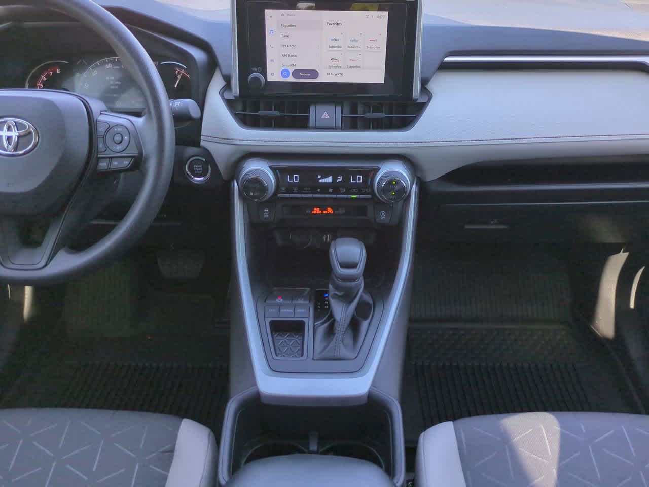 Thumbnail: 2025 Toyota RAV4 - 18