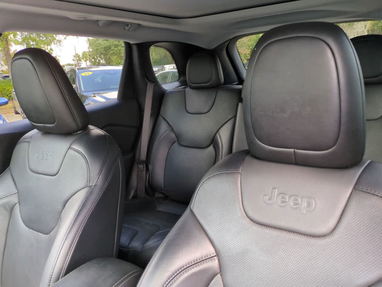 Thumbnail: 2021 Jeep Cherokee - 8