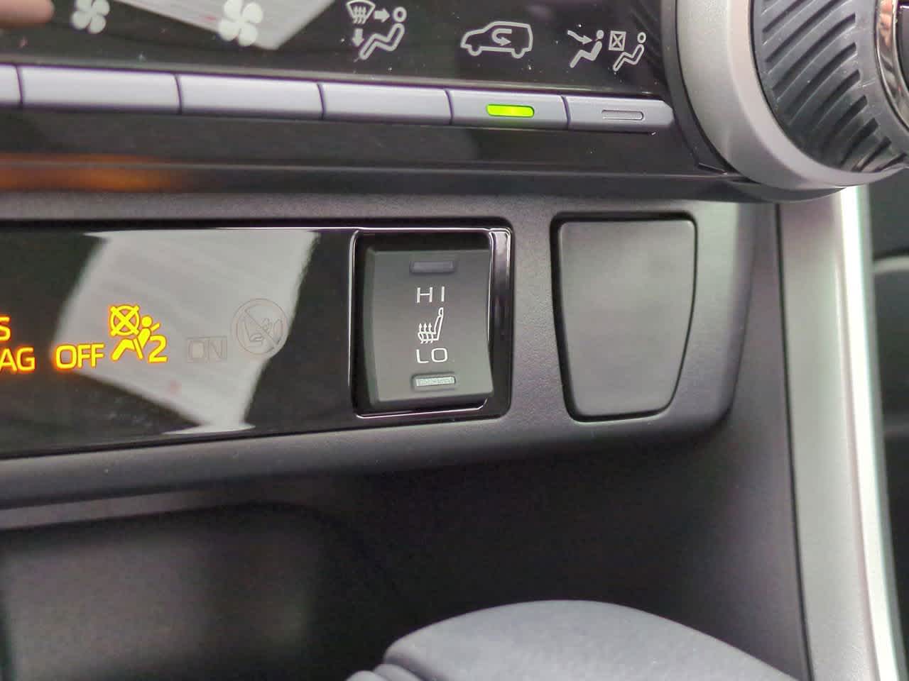 Thumbnail: 2025 Toyota RAV4 - 22