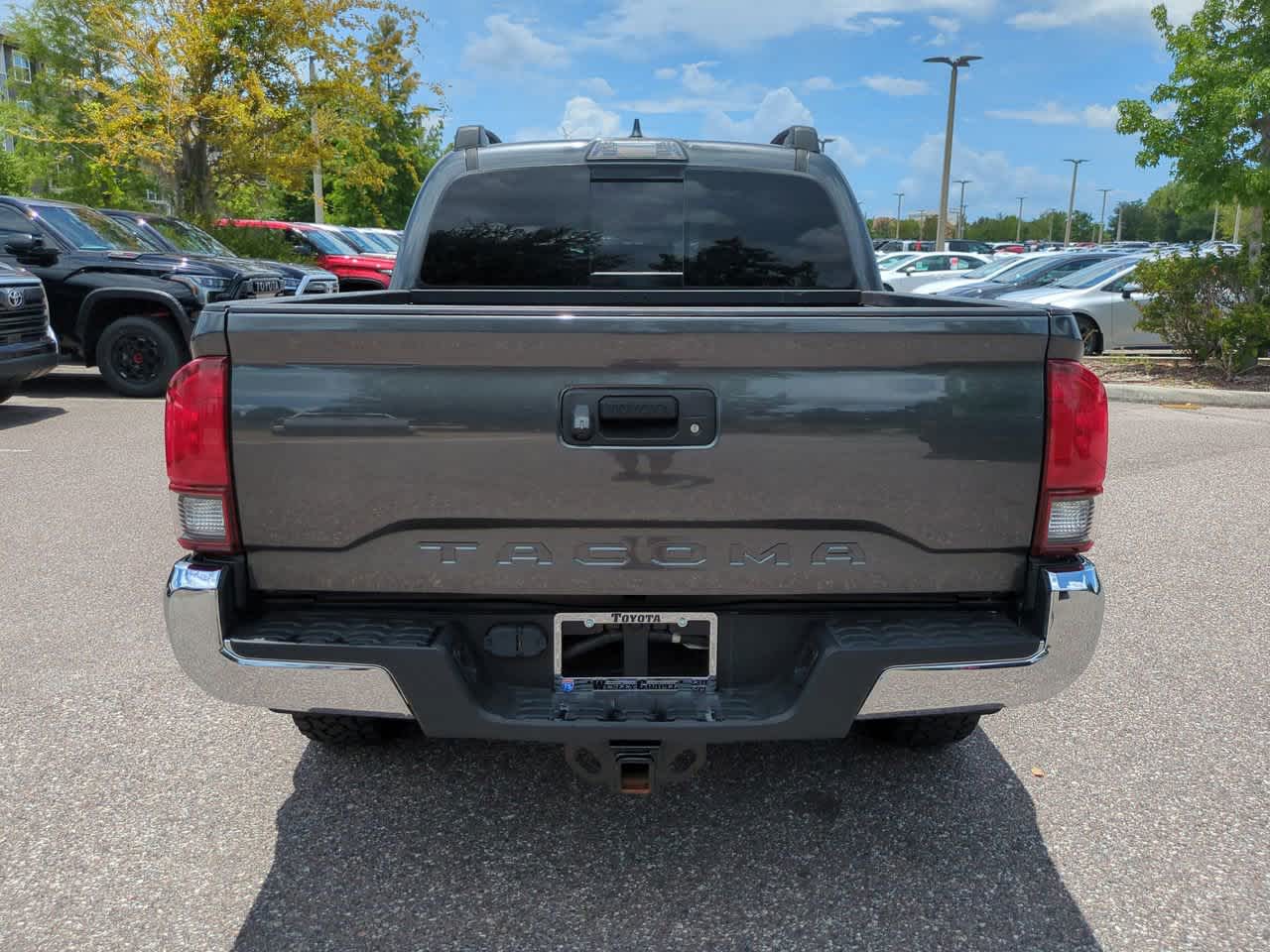 Thumbnail: 2018 Toyota Tacoma - 5
