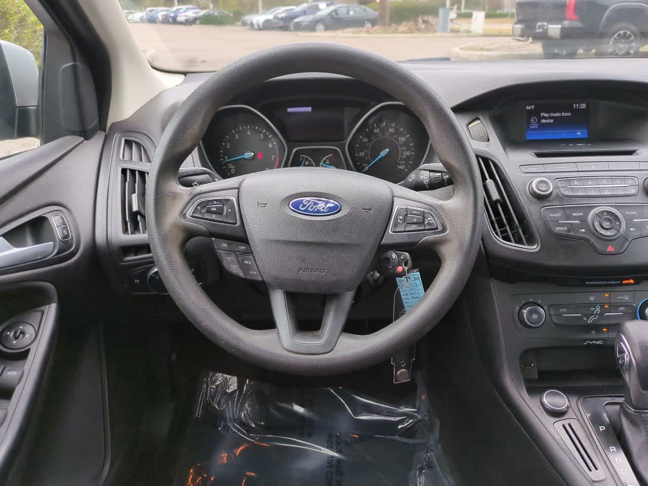 Thumbnail: 2017 Ford Focus - 15