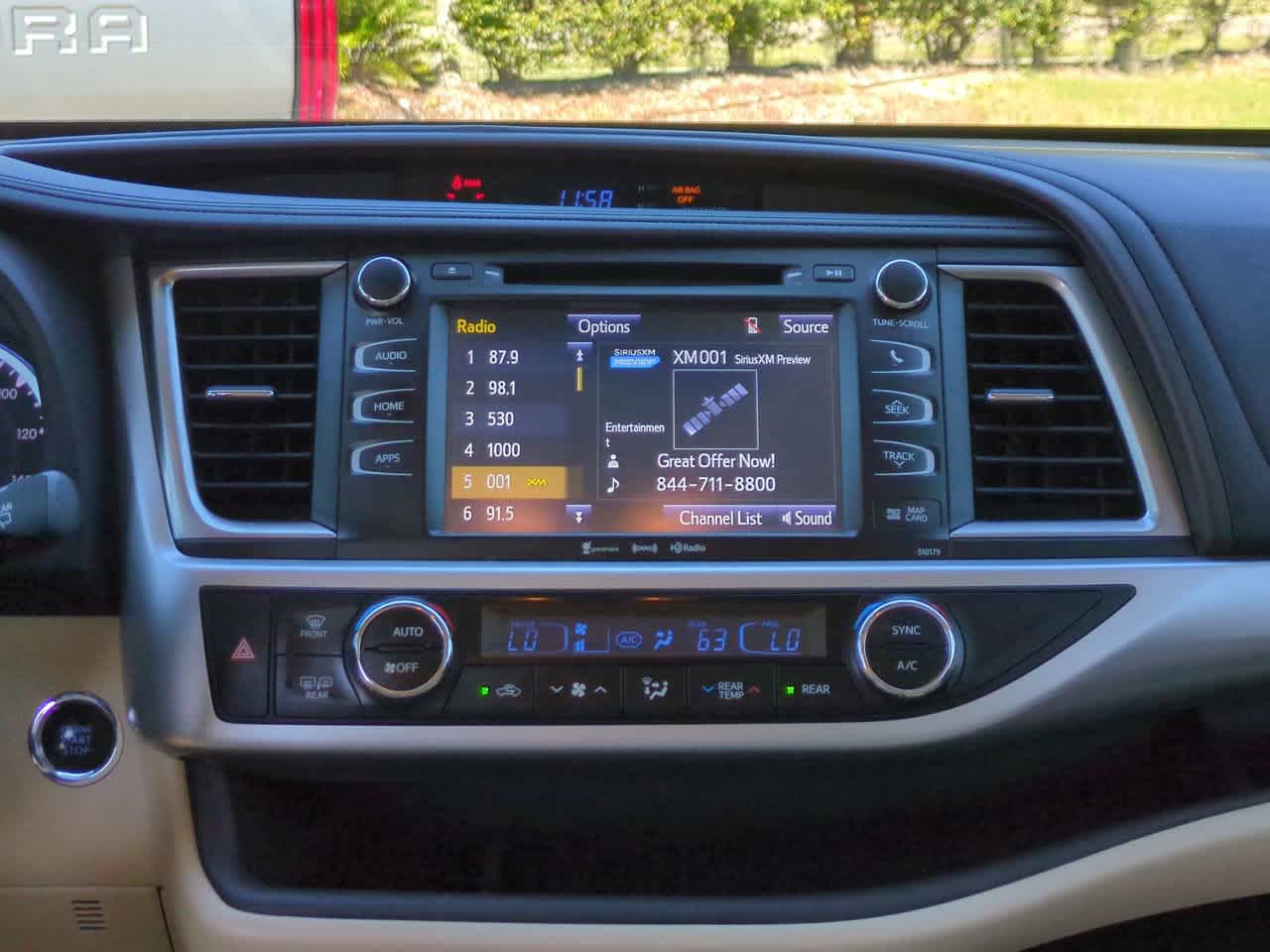 Thumbnail: 2017 Toyota Highlander - 18