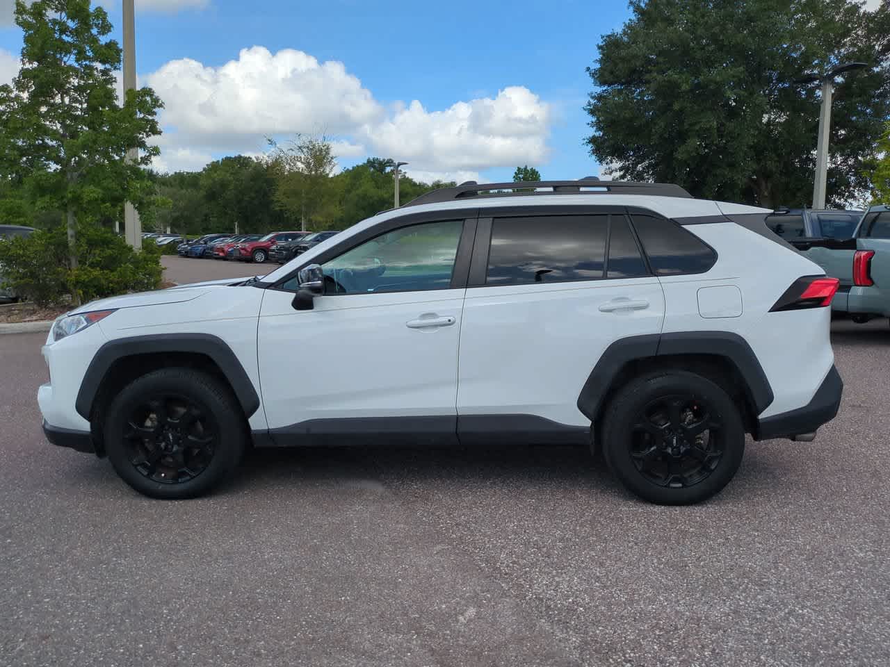 Thumbnail: 2020 Toyota RAV4 - 3