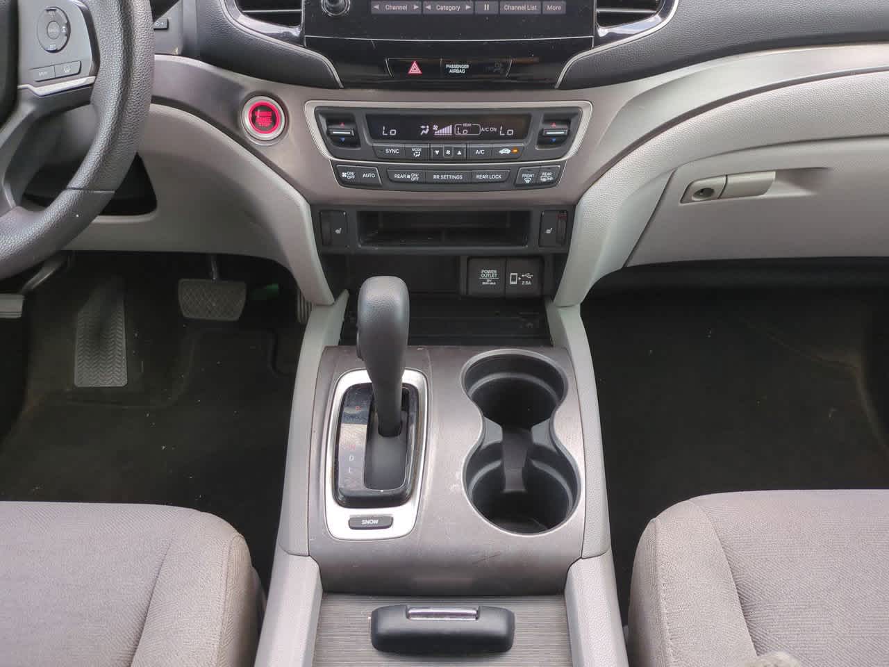 Thumbnail: 2020 Honda Pilot - 18