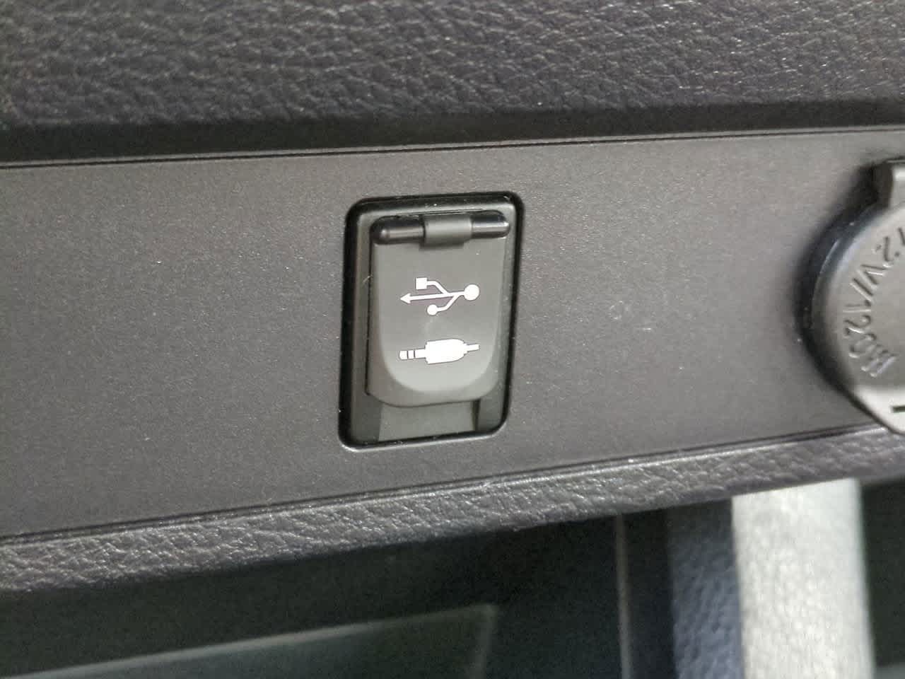 2018 Toyota Tacoma SR 19