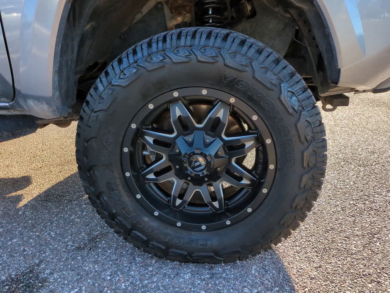 Thumbnail: 2017 Toyota Tacoma - 11