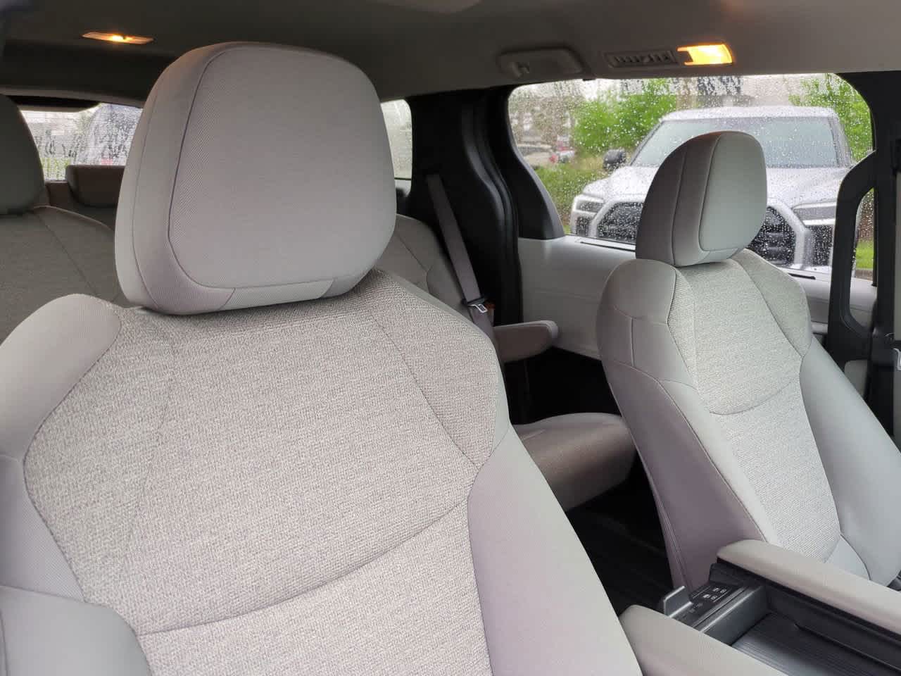 Thumbnail: 2025 Toyota Sienna - 7