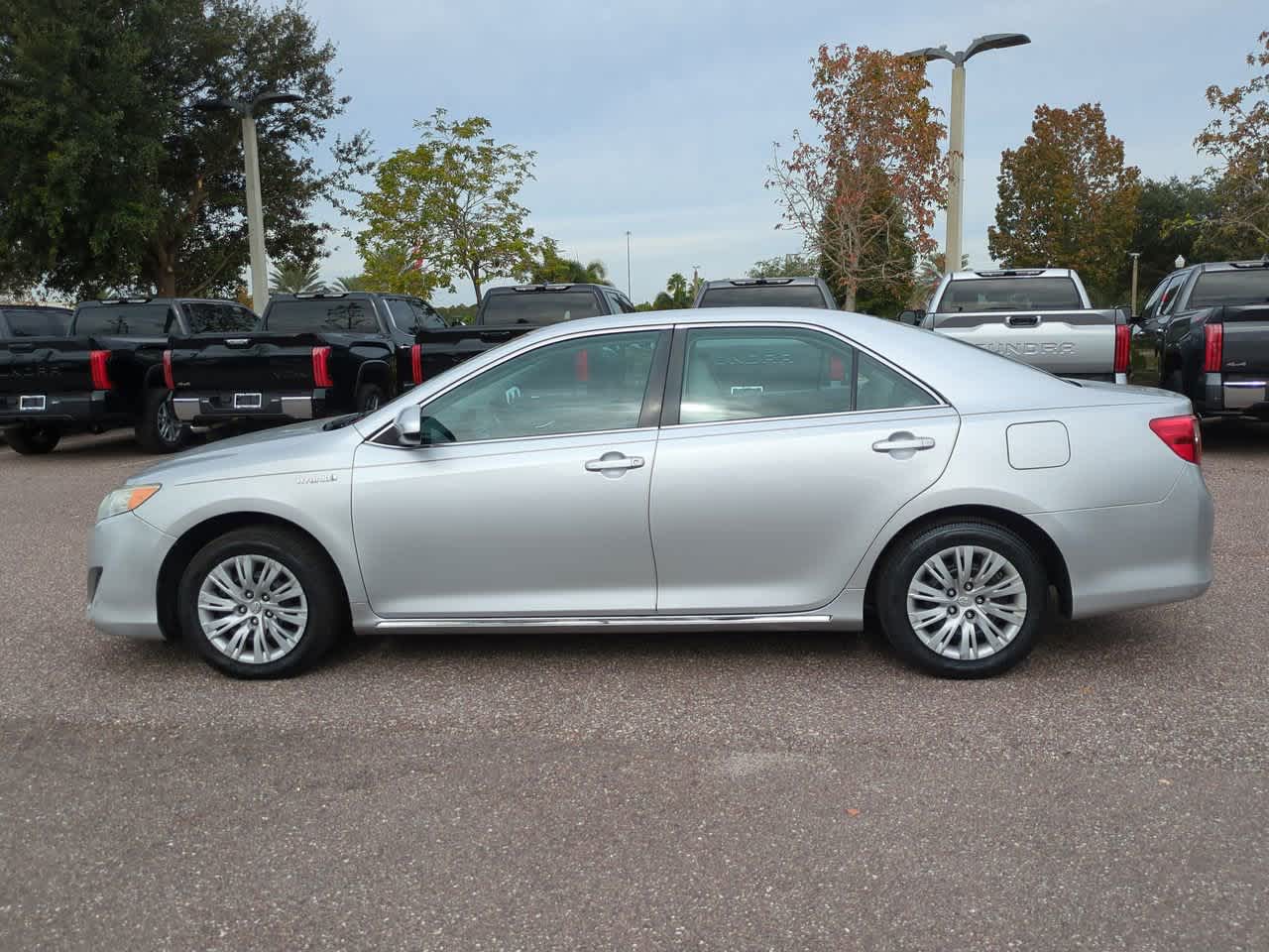 Thumbnail: 2013 Toyota Camry - 3