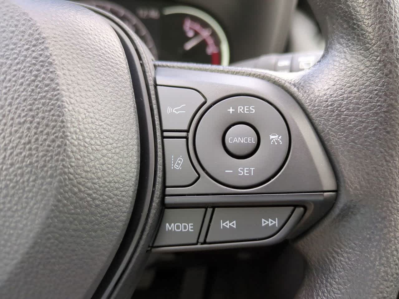 Thumbnail: 2025 Toyota RAV4 - 23