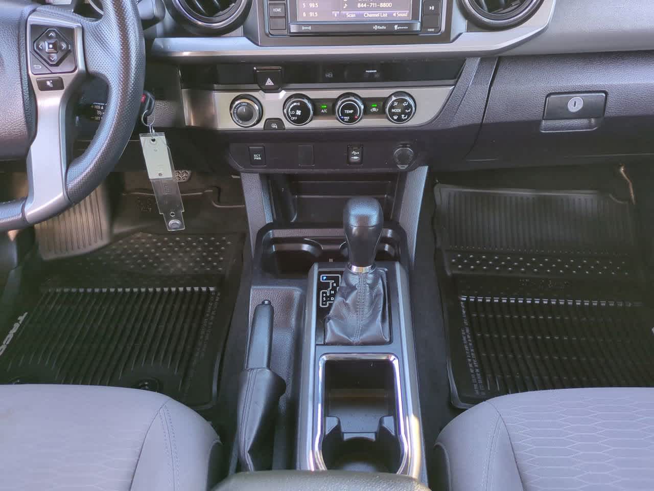 Thumbnail: 2017 Toyota Tacoma - 18