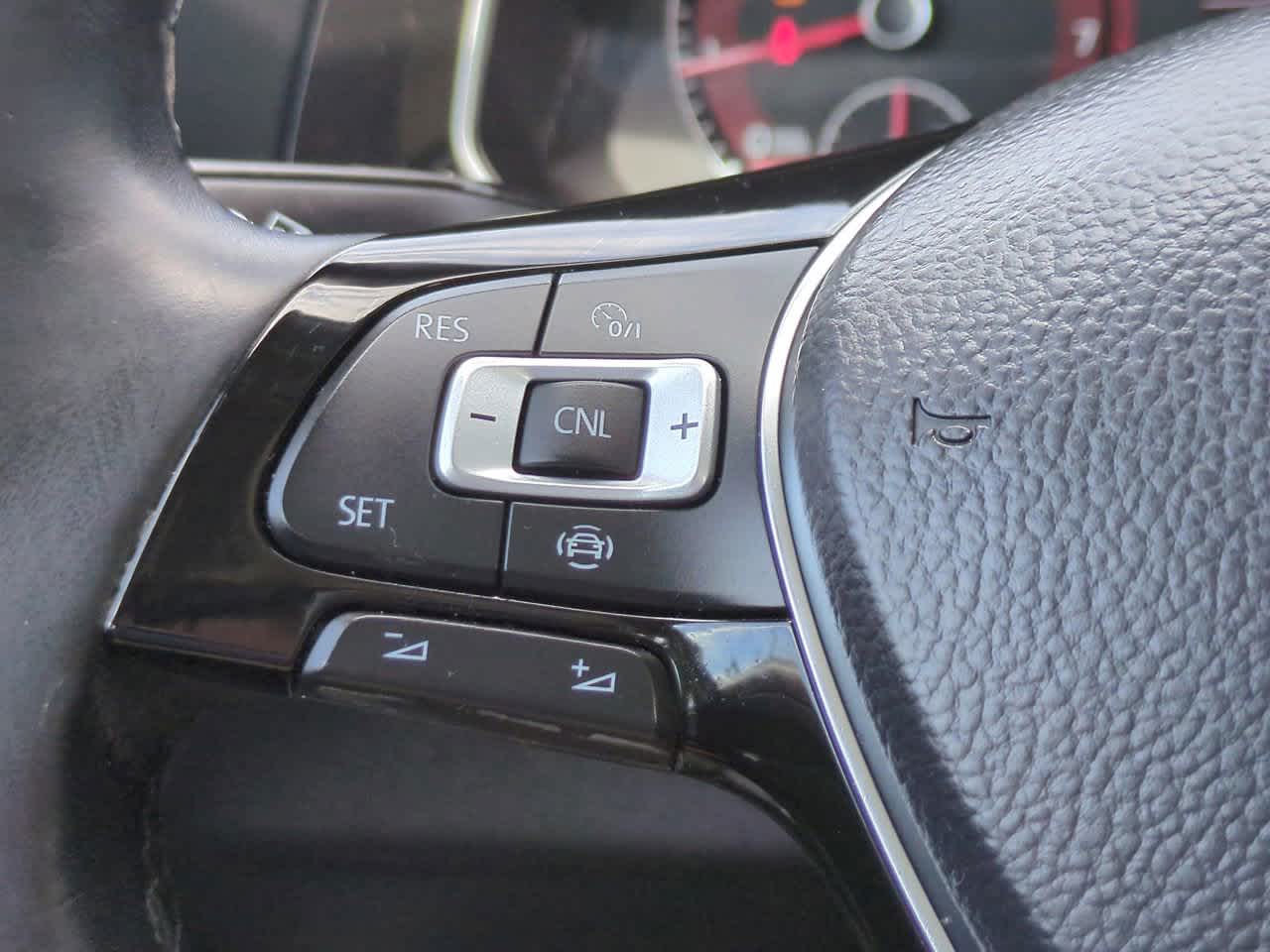 Thumbnail: 2019 Volkswagen Jetta - 24