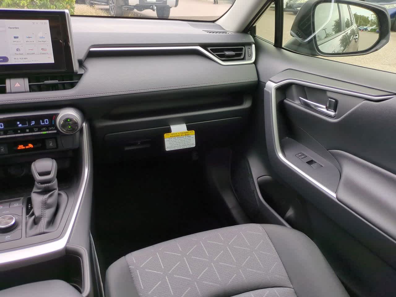 Thumbnail: 2025 Toyota RAV4 - 16