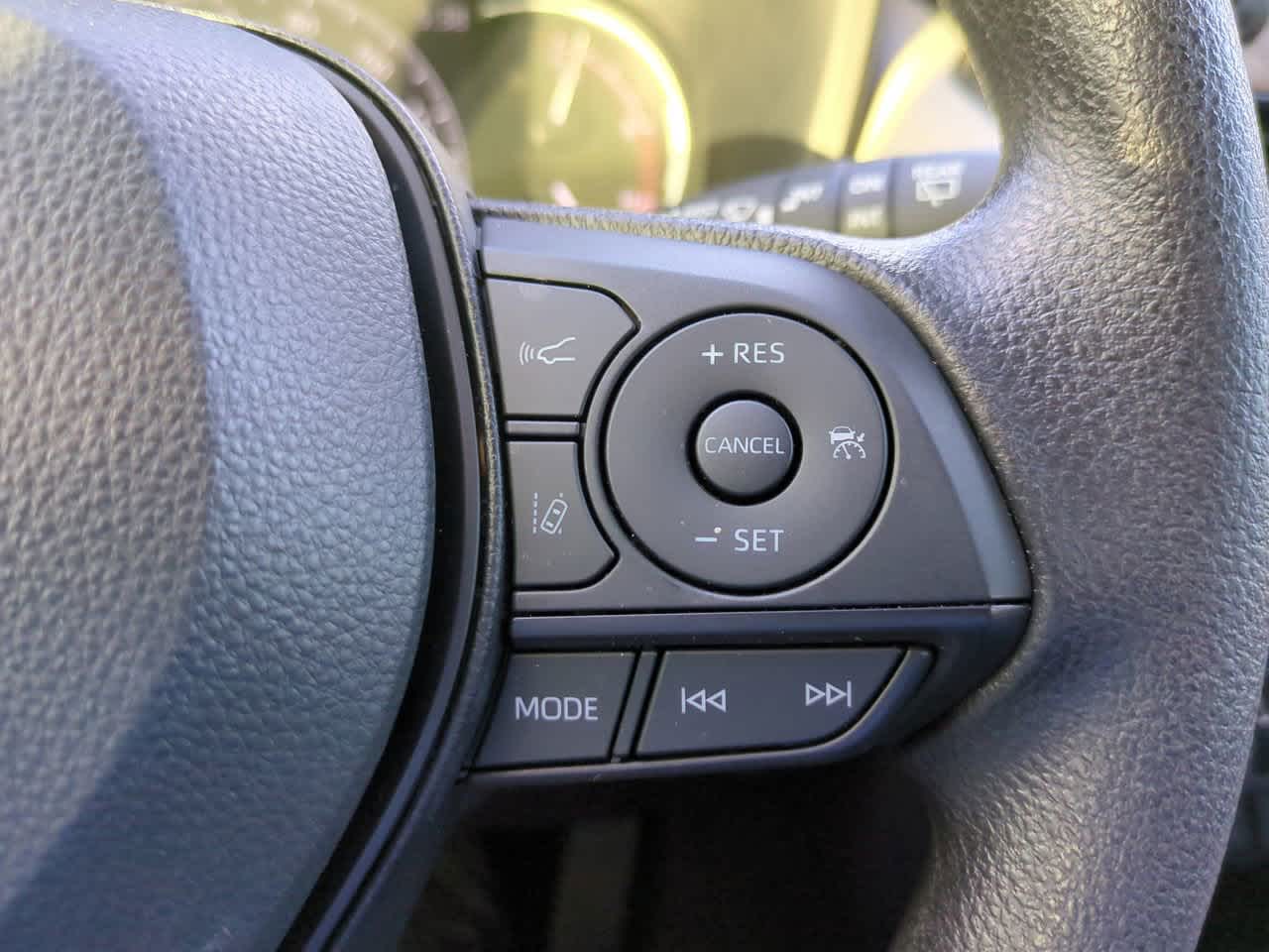 Thumbnail: 2025 Toyota RAV4 - 23