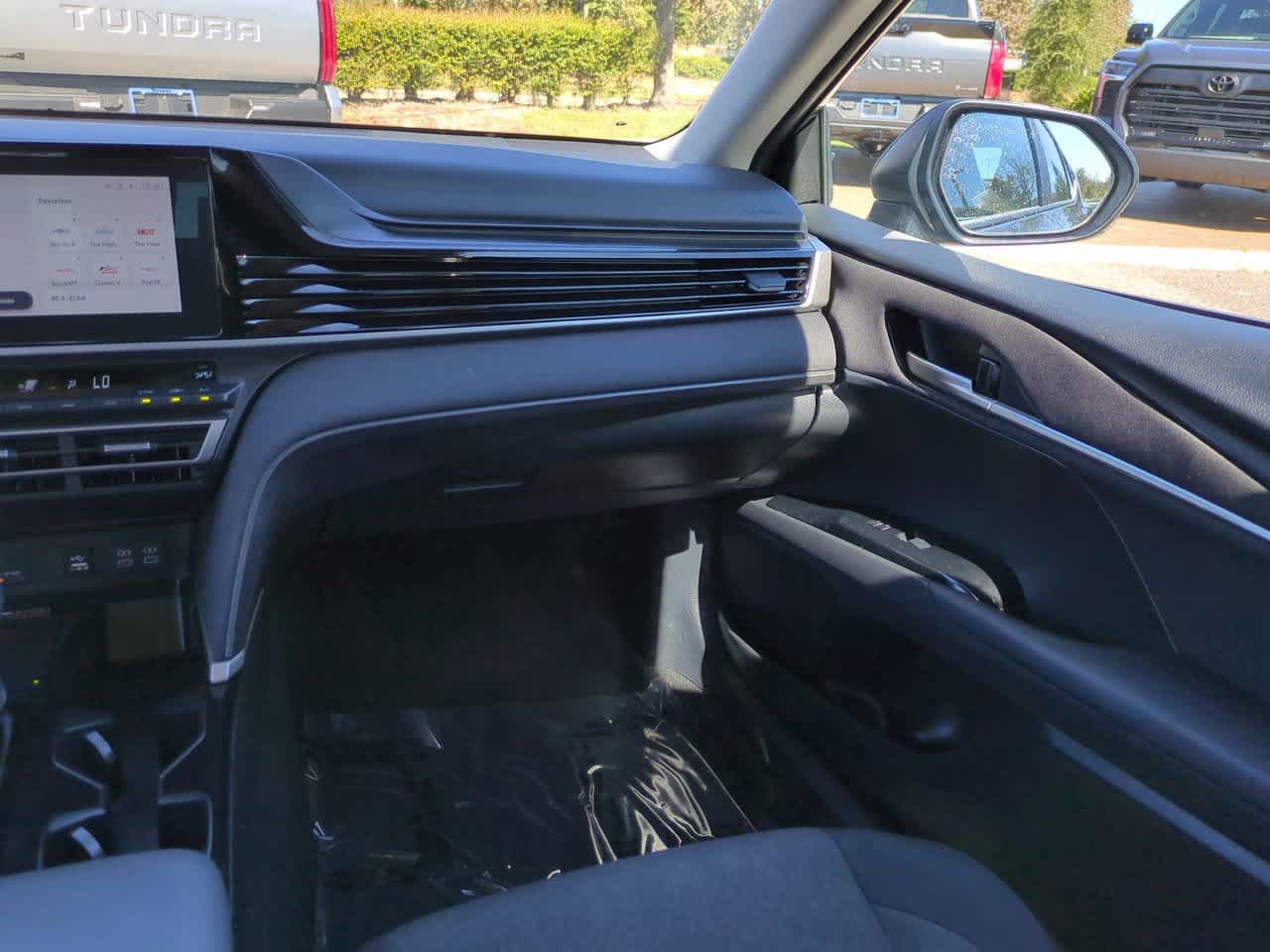 Thumbnail: 2025 Toyota Camry - 16