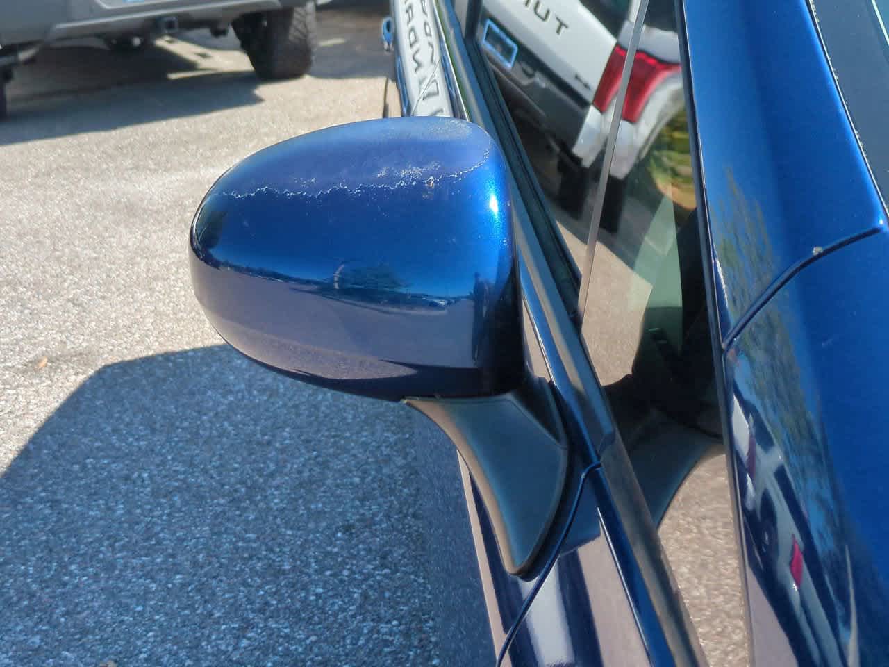 Thumbnail: 2014 Toyota Prius v - 12