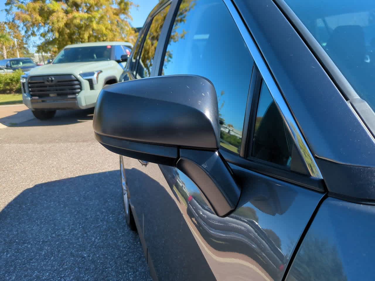 Thumbnail: 2025 Toyota RAV4 - 12