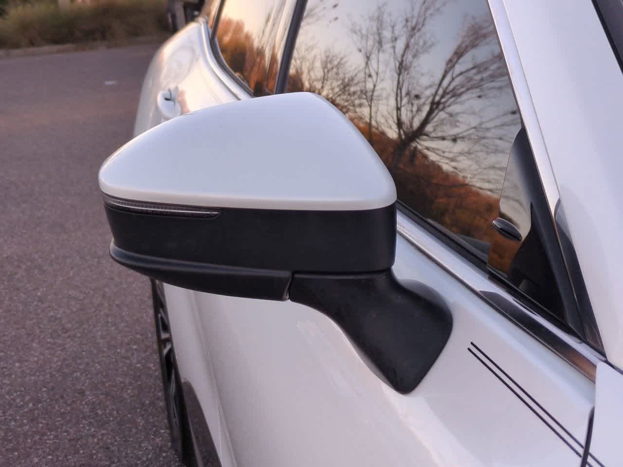 Thumbnail: 2023 Toyota Crown - 12