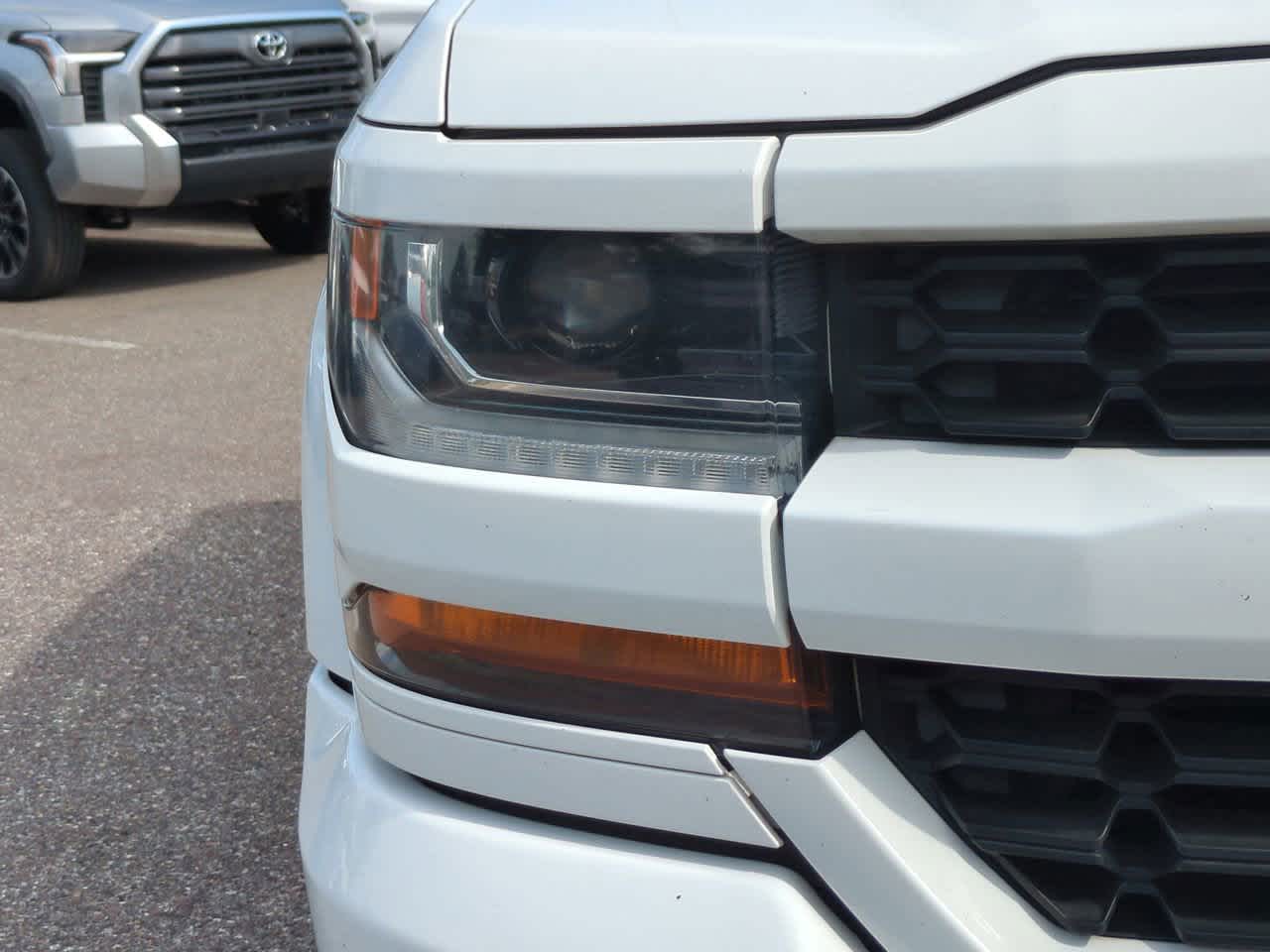 Thumbnail: 2017 Chevrolet Silverado 1500 - 10