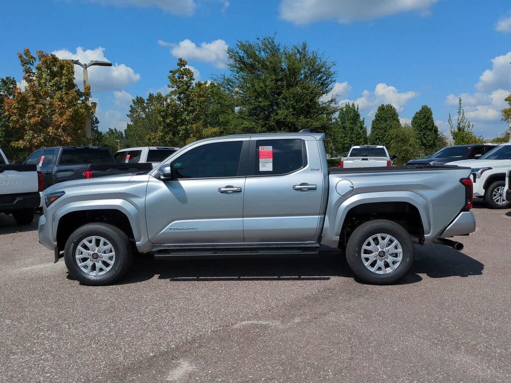 New 2025 Toyota Tacoma SR5 Truck Double Cab