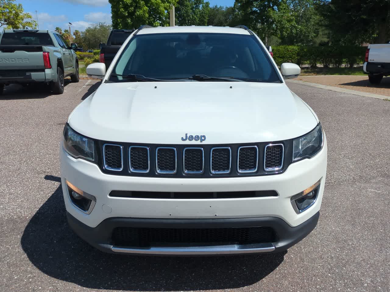 Thumbnail: 2020 Jeep Compass - 9