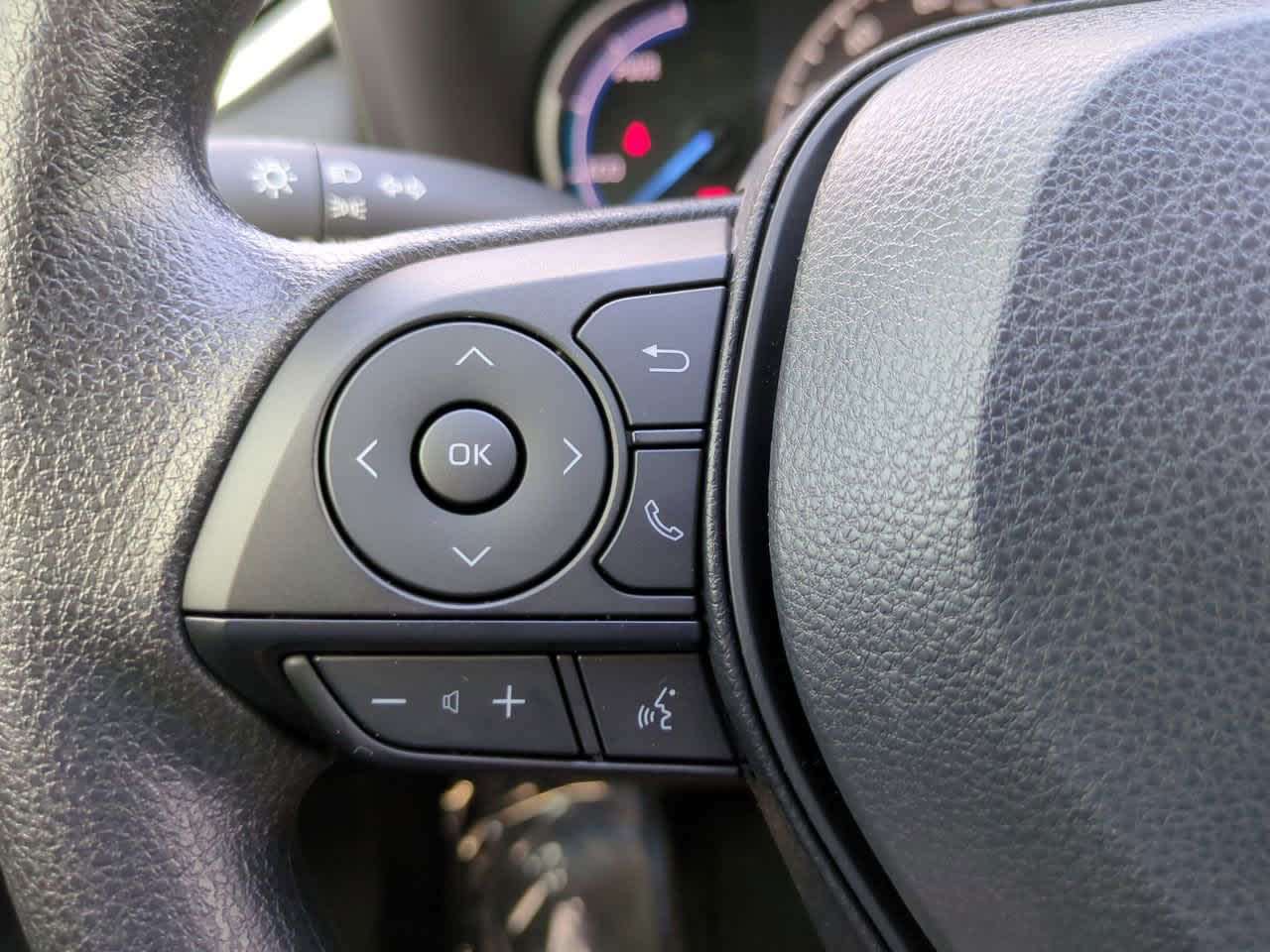 Thumbnail: 2025 Toyota RAV4 - 23