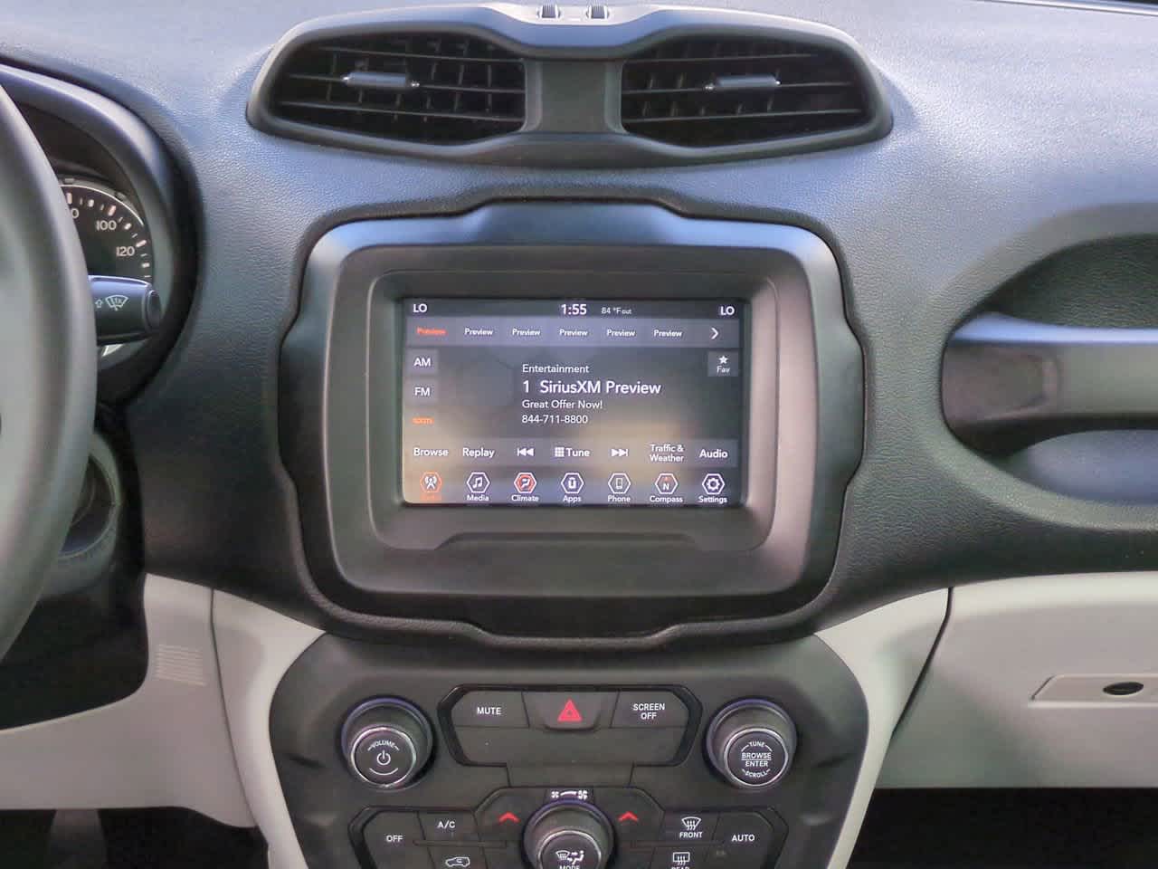 Thumbnail: 2018 Jeep Renegade - 17