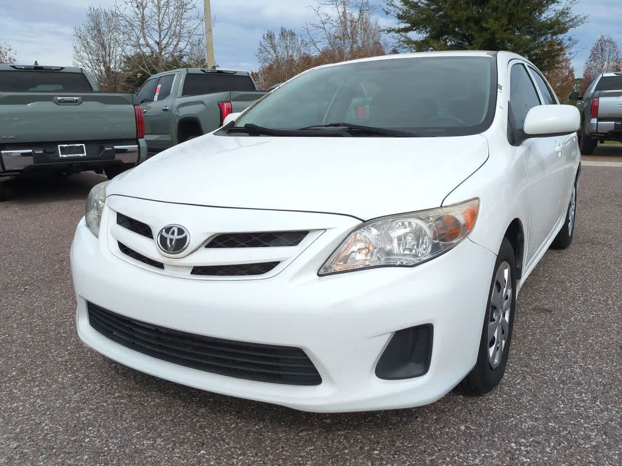 Thumbnail: 2013 Toyota Corolla - 2