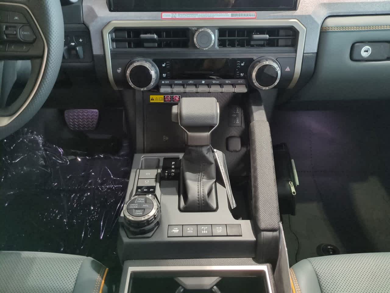 Thumbnail: 2025 Toyota Tacoma - 18