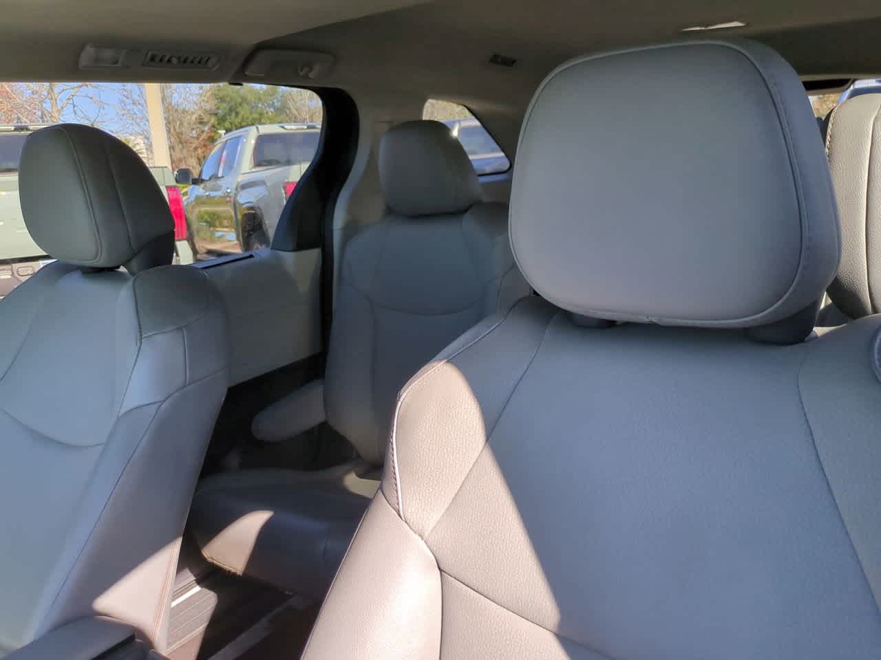 Thumbnail: 2021 Toyota Sienna - 8