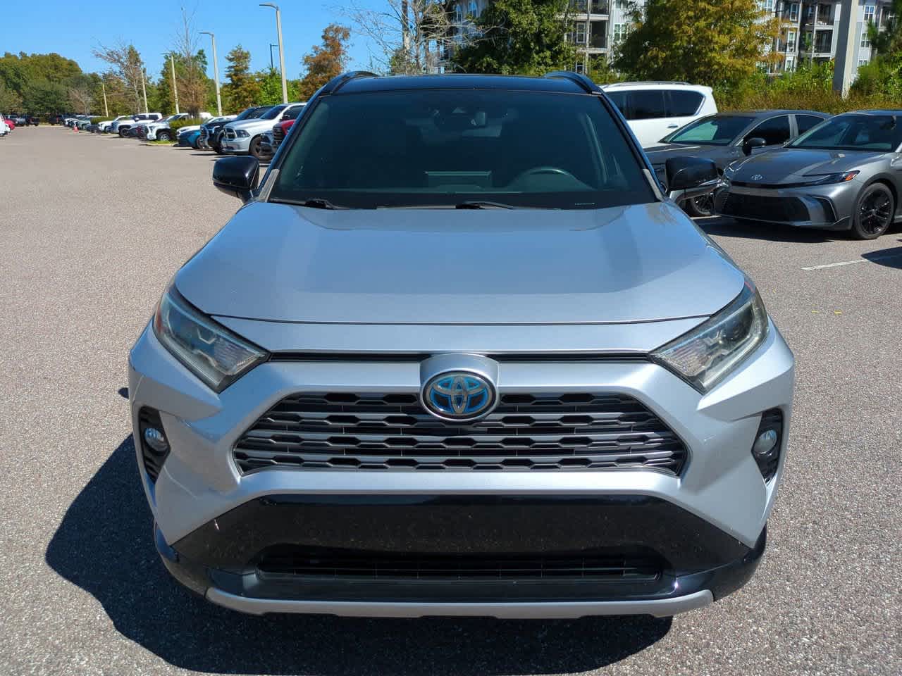 Thumbnail: 2019 Toyota RAV4 - 9