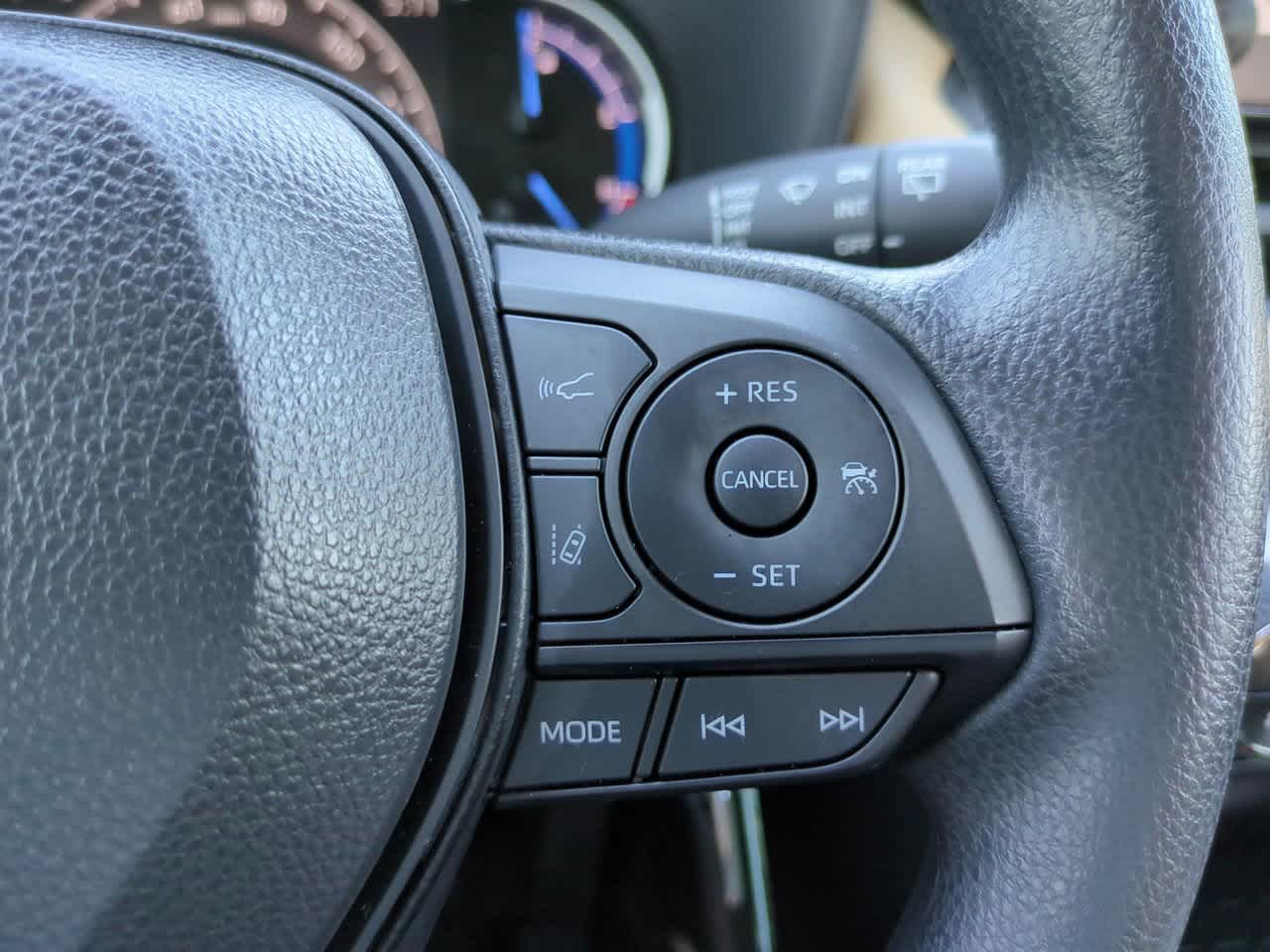 Thumbnail: 2025 Toyota RAV4 - 23