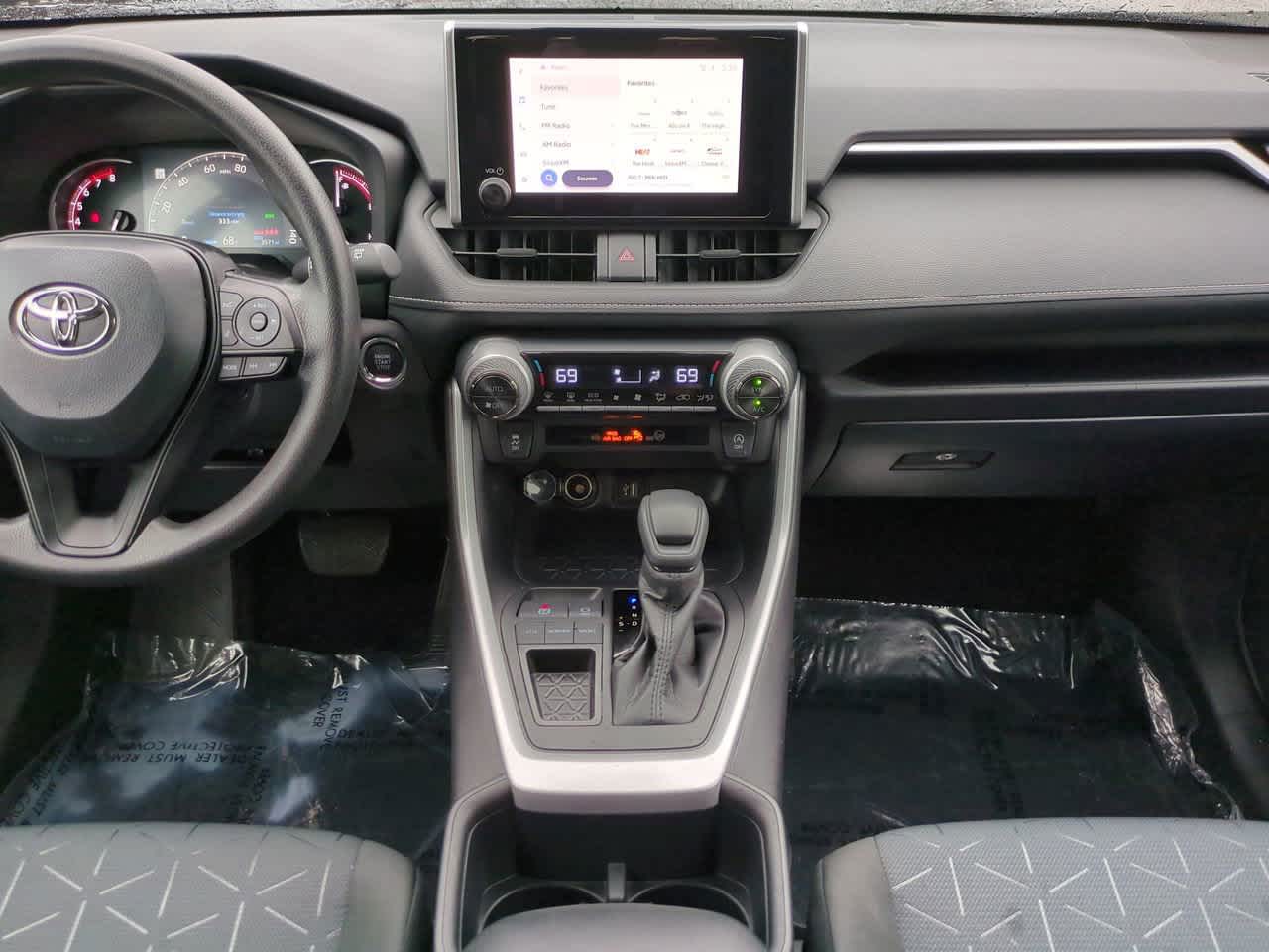 Thumbnail: 2025 Toyota RAV4 - 17