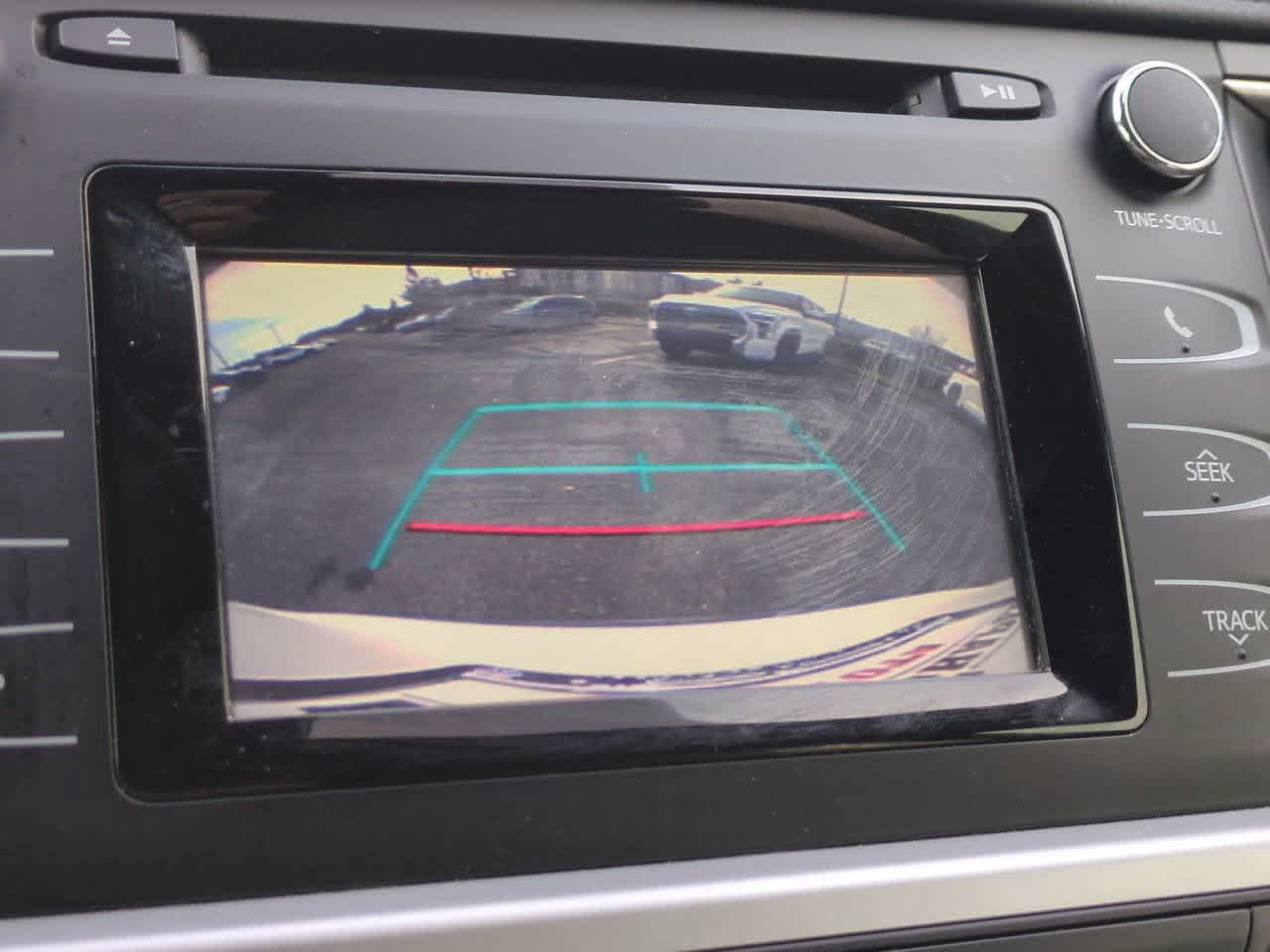 Thumbnail: 2018 Toyota Highlander - 20