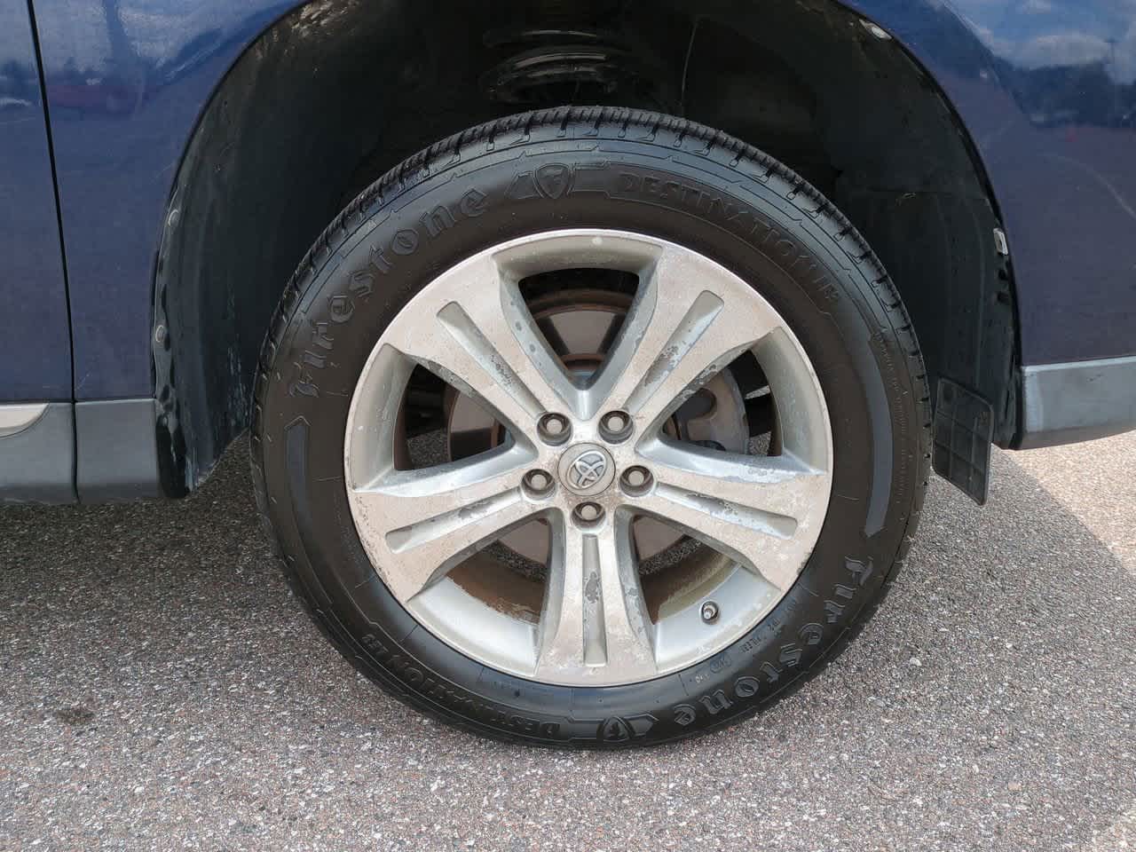 Thumbnail: 2011 Toyota Highlander - 11