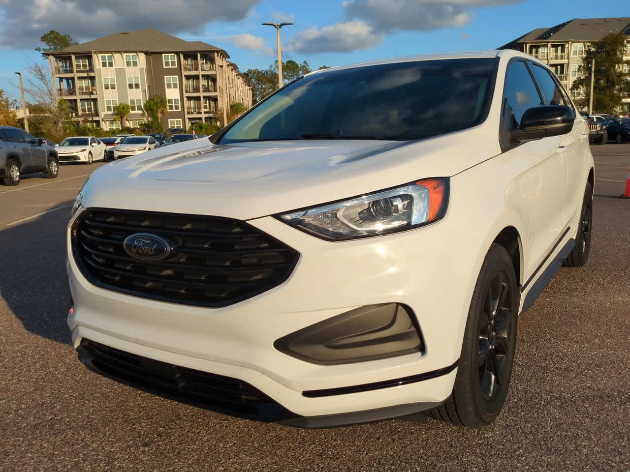 Thumbnail: 2022 Ford Edge - 2