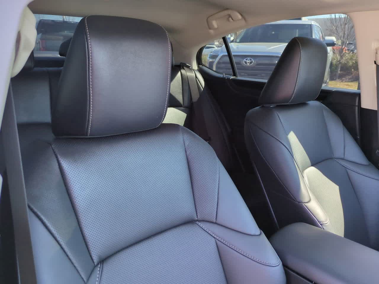 Thumbnail: 2024 Lexus ES - 7