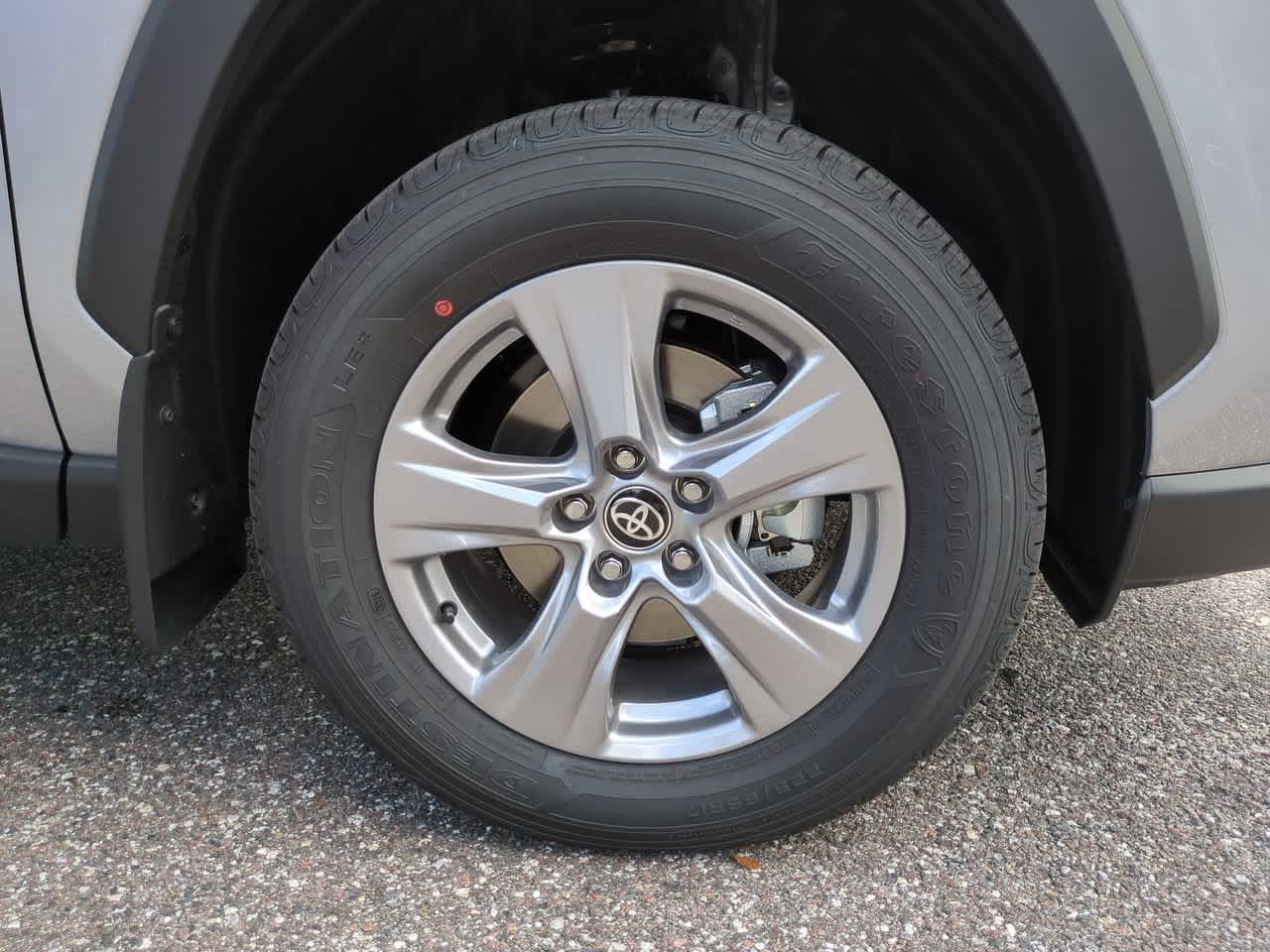 Thumbnail: 2025 Toyota RAV4 - 11