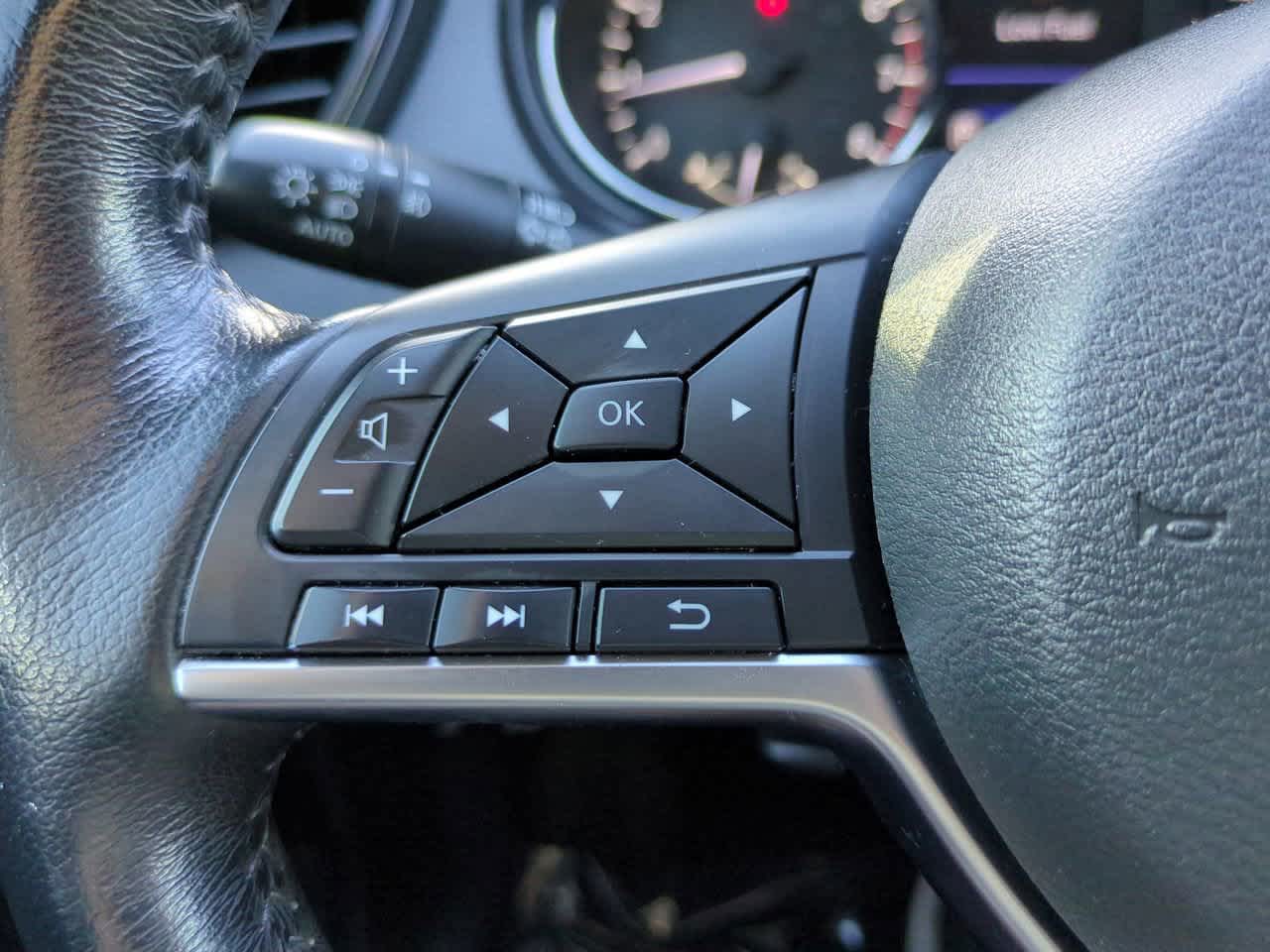 Thumbnail: 2019 Nissan Rogue Sport - 24