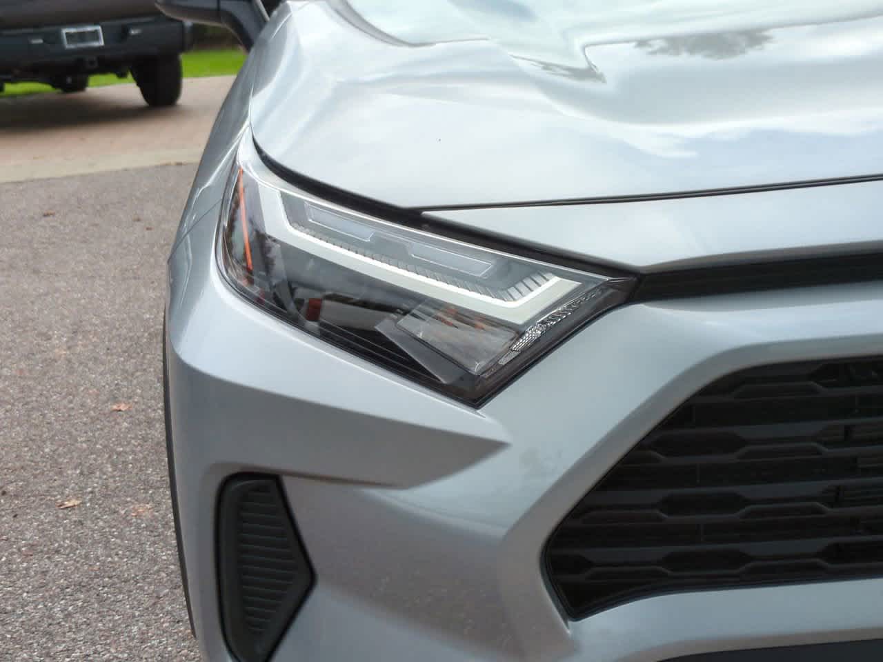 Thumbnail: 2025 Toyota RAV4 - 10