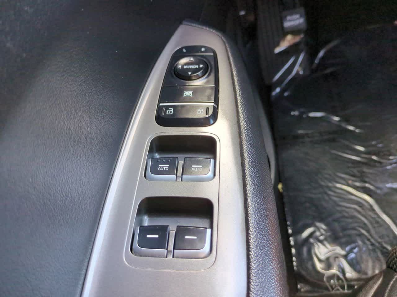Thumbnail: 2019 Kia Optima - 21